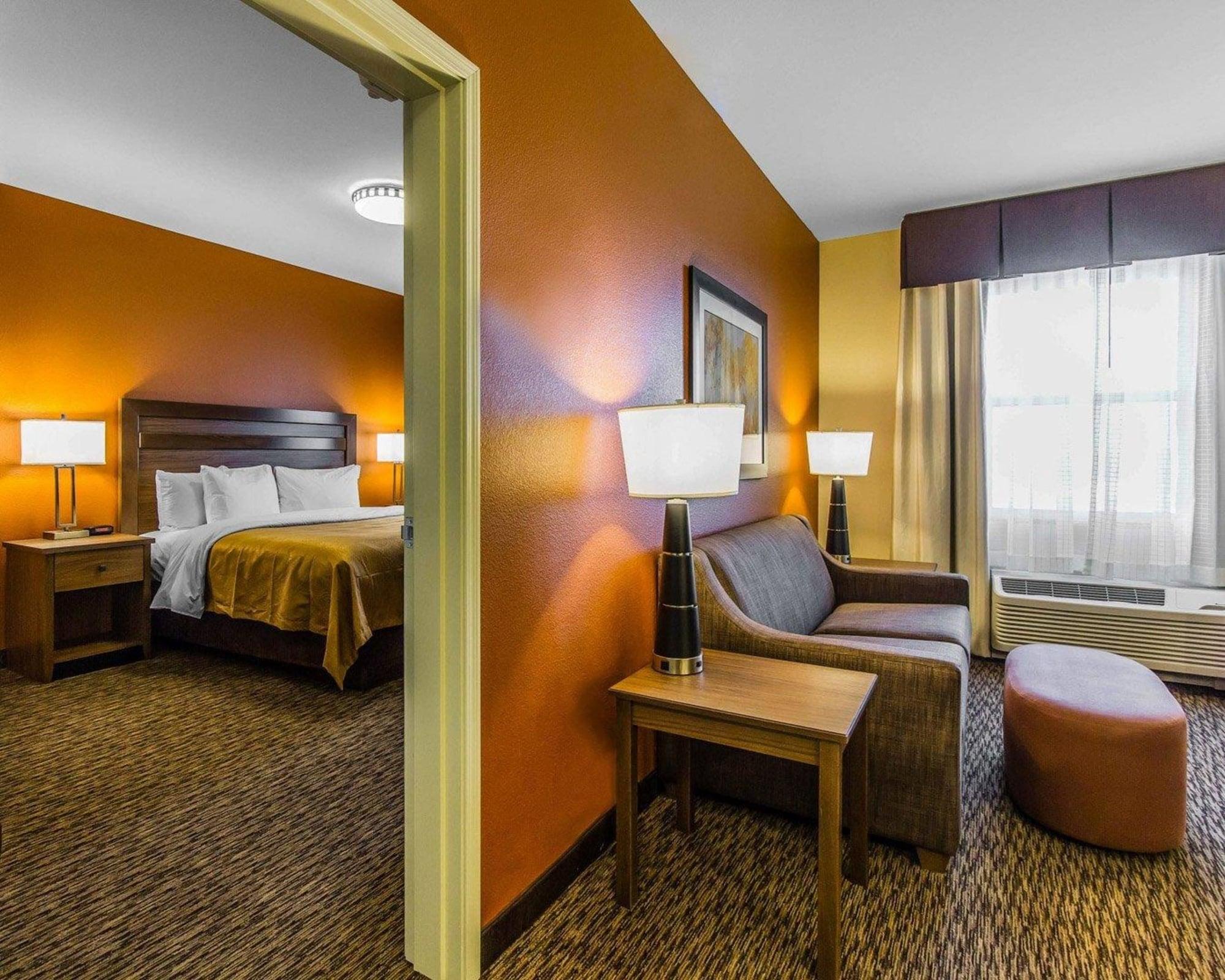 Mainstay Suites Watford City - Event Center Exterior foto