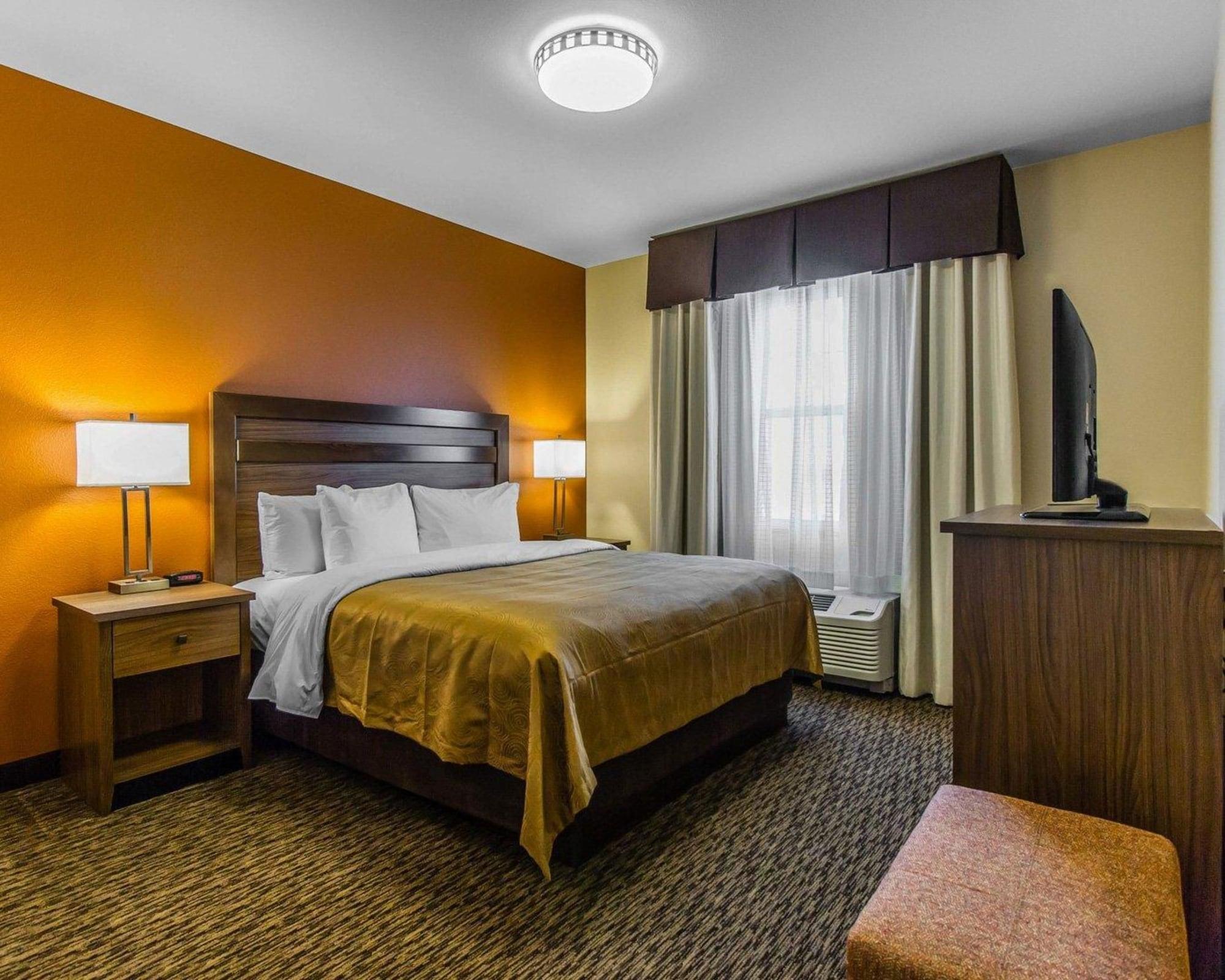 Mainstay Suites Watford City - Event Center Exterior foto